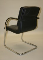 Gebrauchter Ahrend Besucherstuhl, leder schwarz. ahrend