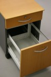 Gebrauchter, günstiger Rollcontainer.
