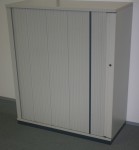 Günstiger, gebrauchter Werndl Rolladenschrank. werndl guenstig